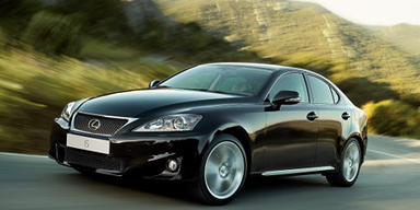 Der Lexus CT200h auf dem Pariser Autosalon