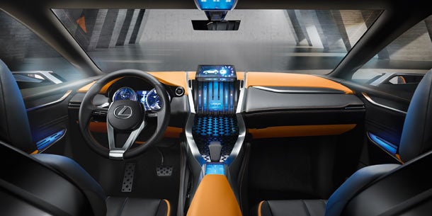 Lexus Kompakt-SUV im Batmobil-Look