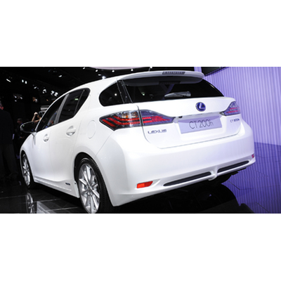 Viele Neuheiten bei Toyota und Lexus