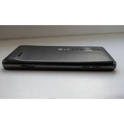 LG Optimus 3D