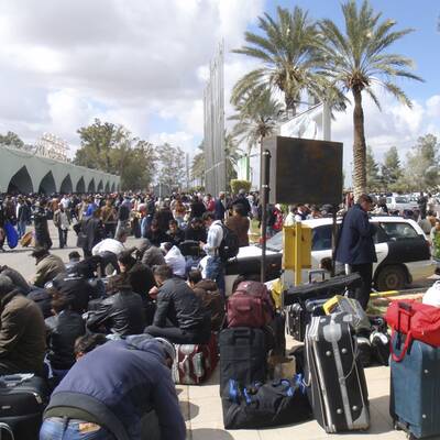 ...Teile der Armee sind übergelaufen.