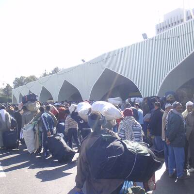 ...Teile der Armee sind übergelaufen.