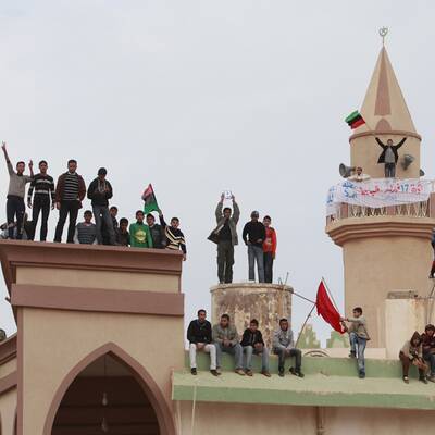 ...Teile der Armee sind übergelaufen.