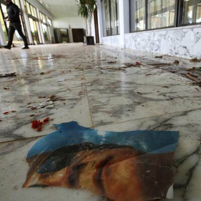 Gaddafis Quartier zerstört