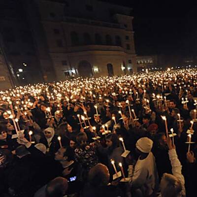 Lichtertanz gegen Rosenkranz