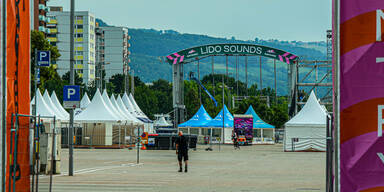Der Aufbau l&auml;uft auf Hochtouren.