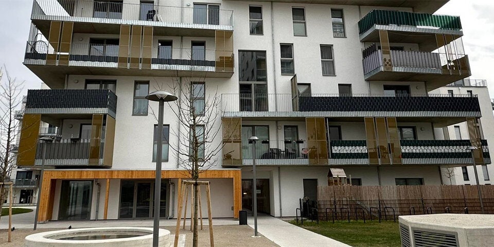 Drei Stiche in Hals: 22-Jähriger gesteht Mord an Mutter