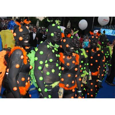 Blue Carpet: Die besten Kostüme am Life Ball