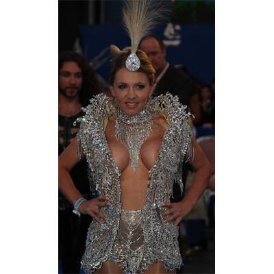 Blue Carpet: Die besten Kostüme am Life Ball