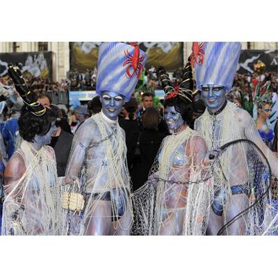 Blue Carpet: Die besten Kostüme am Life Ball