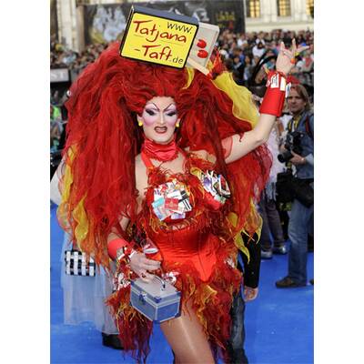 Blue Carpet: Die besten Kostüme am Life Ball