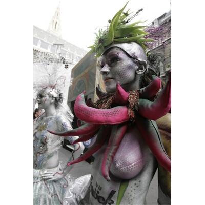 Blue Carpet: Die besten Kostüme am Life Ball