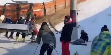 Massen-Unfall: Sessellift f&auml;hrt pl&ouml;tzlich r&uuml;ckw&auml;rts