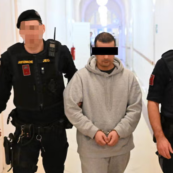 Lugner-Stalker (30) attackierte wahllos Passanten