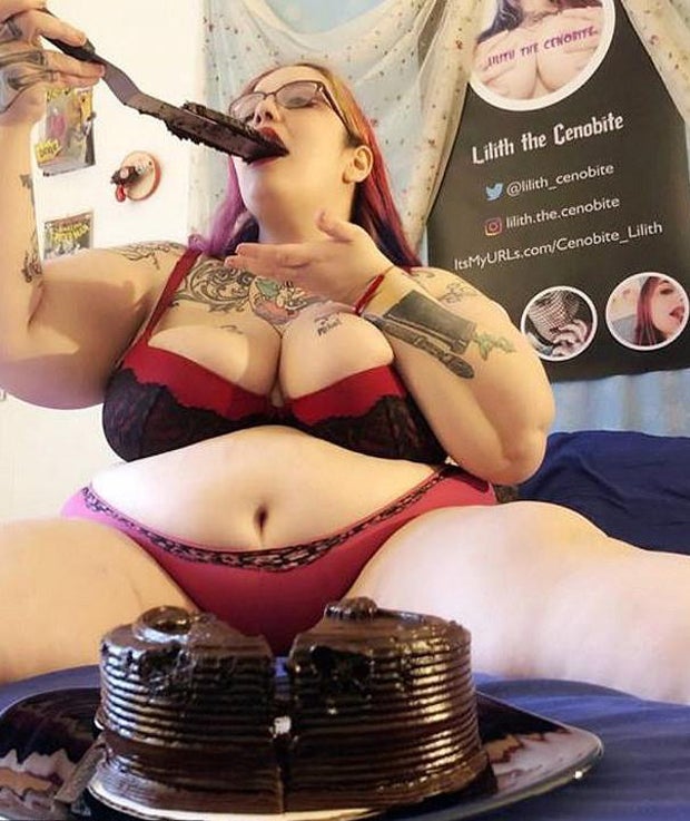 Männer bezahlen, um sie essen zu sehen