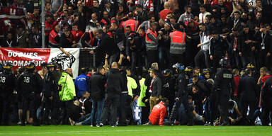 Eklat: Pr&auml;sident gibt Fans die Schuld