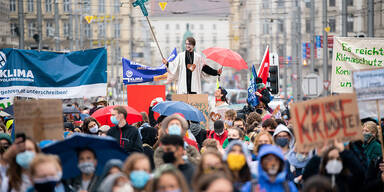 Trotz Corona: Tausende bei Klima-Demo in Wien