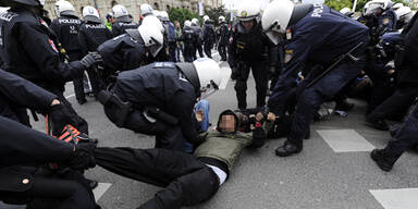 Verletzte nach Krawallen bei Demos in Wien