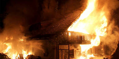 Glatter Weg erschwert Löscharbeiten