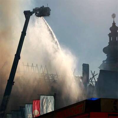 Linzer Ursulinenhof steht in Flammen