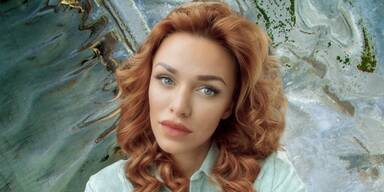 Mala Frank disst Moderatorin ohne H&ouml;schen