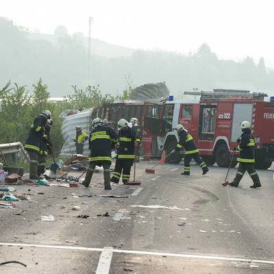 Toter bei LKW-Unfall