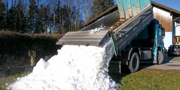 ÖSTERREICH schenkte 6 Tonnen Schnee