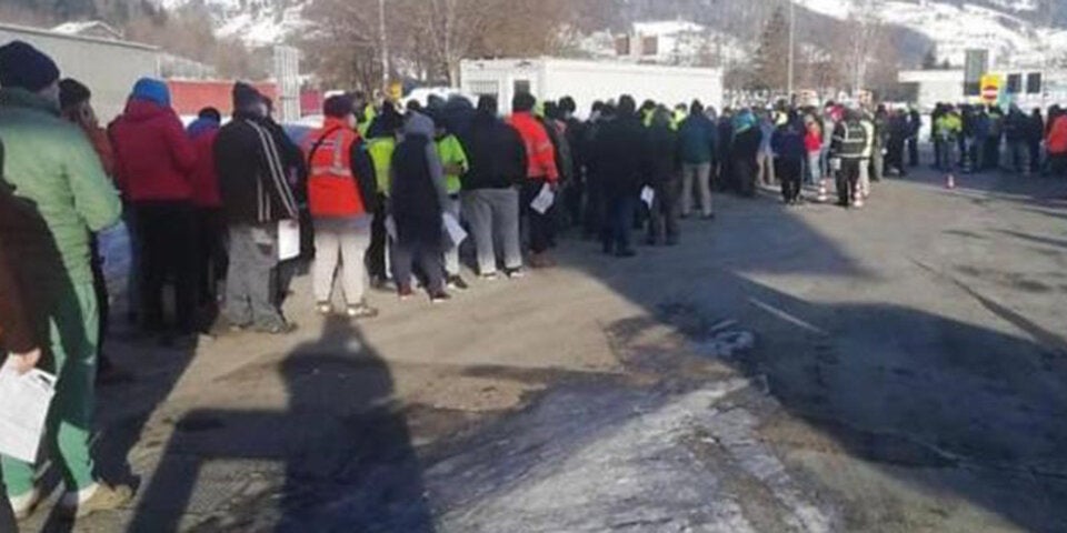 Dutzende Lkw-Fahrer an Tiroler Grenze gestrandet