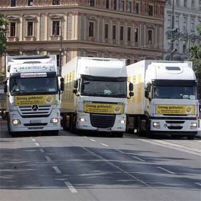 Lkw legen Verkehr in Wien lahm
