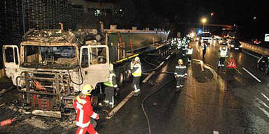 Feuer-Inferno auf der A21