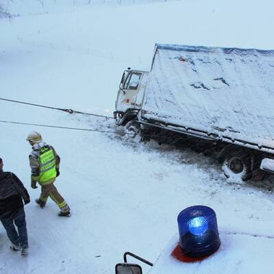 Lkw krachte mit Pkw zusammen