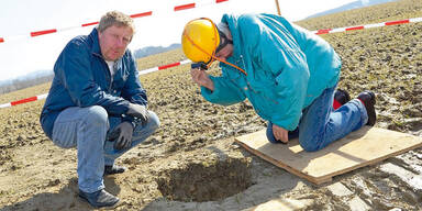 Mysteriöses Loch: Experten rücken an