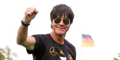 Jogi Löw bleibt DFB-Teamchef