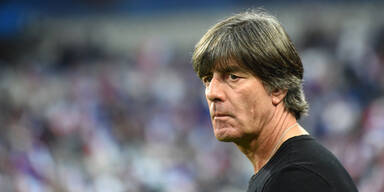 Jogi L&ouml;w nach Unfall in Klinik
