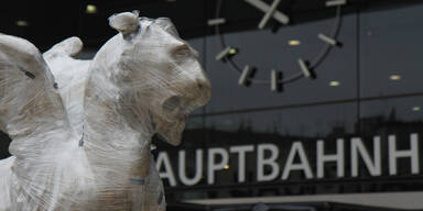 Markus-Löwe ziert Wiens Bahnhof
