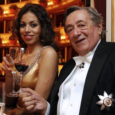 Ruby mit Lugners am Opernball