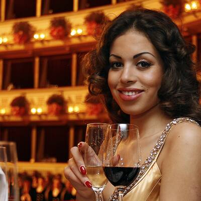 Ruby mit Lugners am Opernball