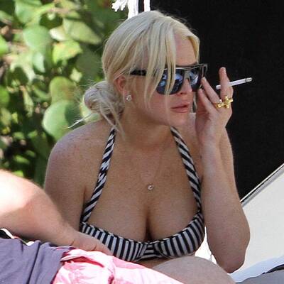 Lindsay Lohan in Miami: Busenblitzer bei Kampagnen-Shoot