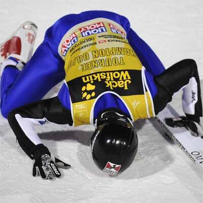 Wolfgang Loitzl triumphiert bei der Vierschanzen-Tournee