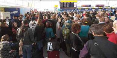 Klimaschützer legten Londoner Flughafen lahm