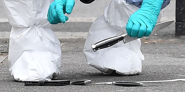 Terror-Alarm in London: Polizei stoppt Messer-Mann