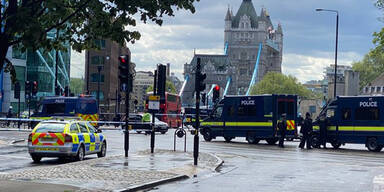Verd&auml;chtiges Paket sorgte f&uuml;r Terror-Alarm auf Tower Bridge