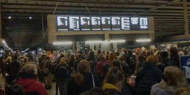 Corona-Mutation: Zigtausende fliehen aus London