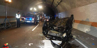 Irrer Looping-Crash in Autobahntunnel