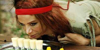 Nackt-Alarm im Urwald