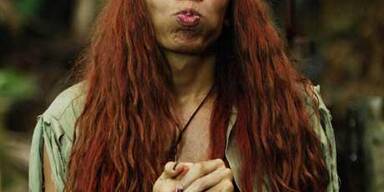 Nackt-Alarm im Urwald