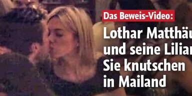 Lothar und Liliana: Sie knutschen