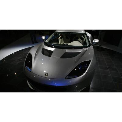 Lotus präsentiert den neuen Evora