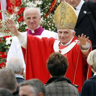 Sonntagsmesse in Lourdes mit dem Papst