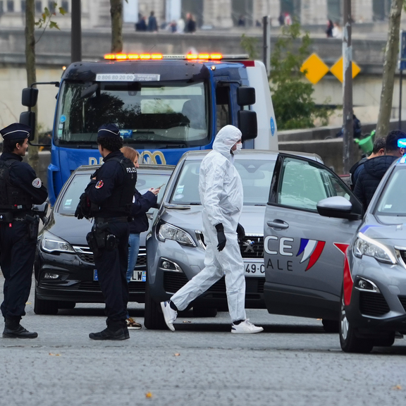 Vier weitere Festnahmen nach Louvre-Raub